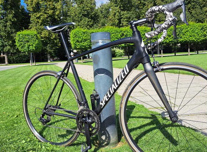 Explore baltics by bike